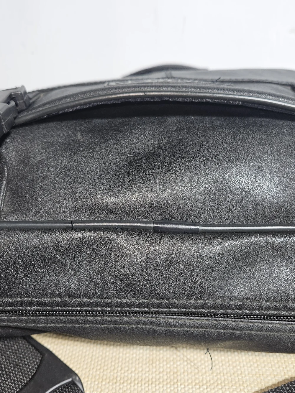 Fontini Black Leather Messenger Bag Travel Business Professional Office